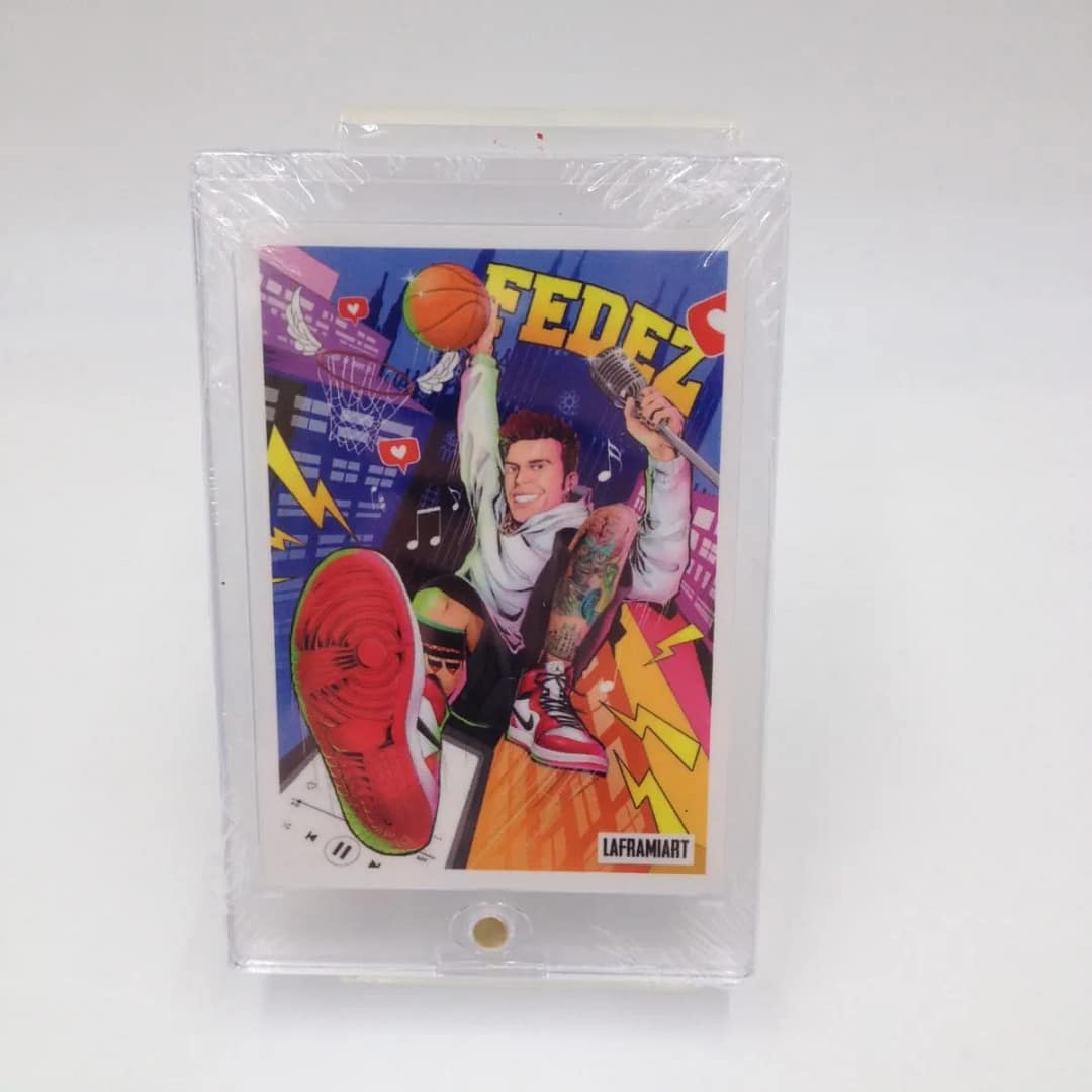 CD Disumano + 3 figurine Panini autografate da Fedez - immagine 11