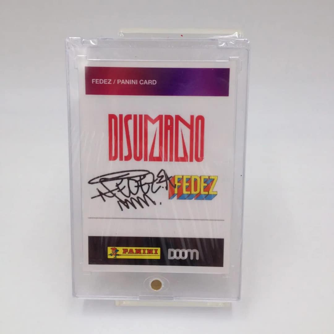 CD Disumano + 3 figurine Panini autografate da Fedez - immagine 12