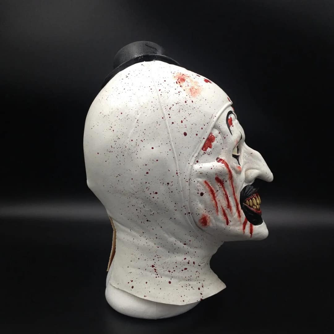 Maschera TERRIFIER autografata da Pooya Mohseni nel film "Cat Lady" - immagine 6